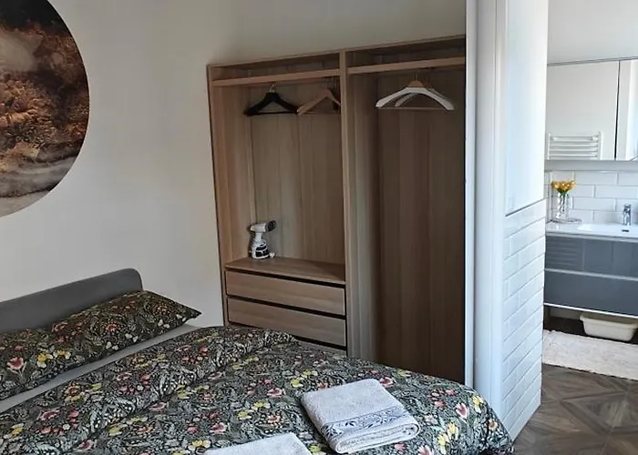 Cher Amicis Apartman *